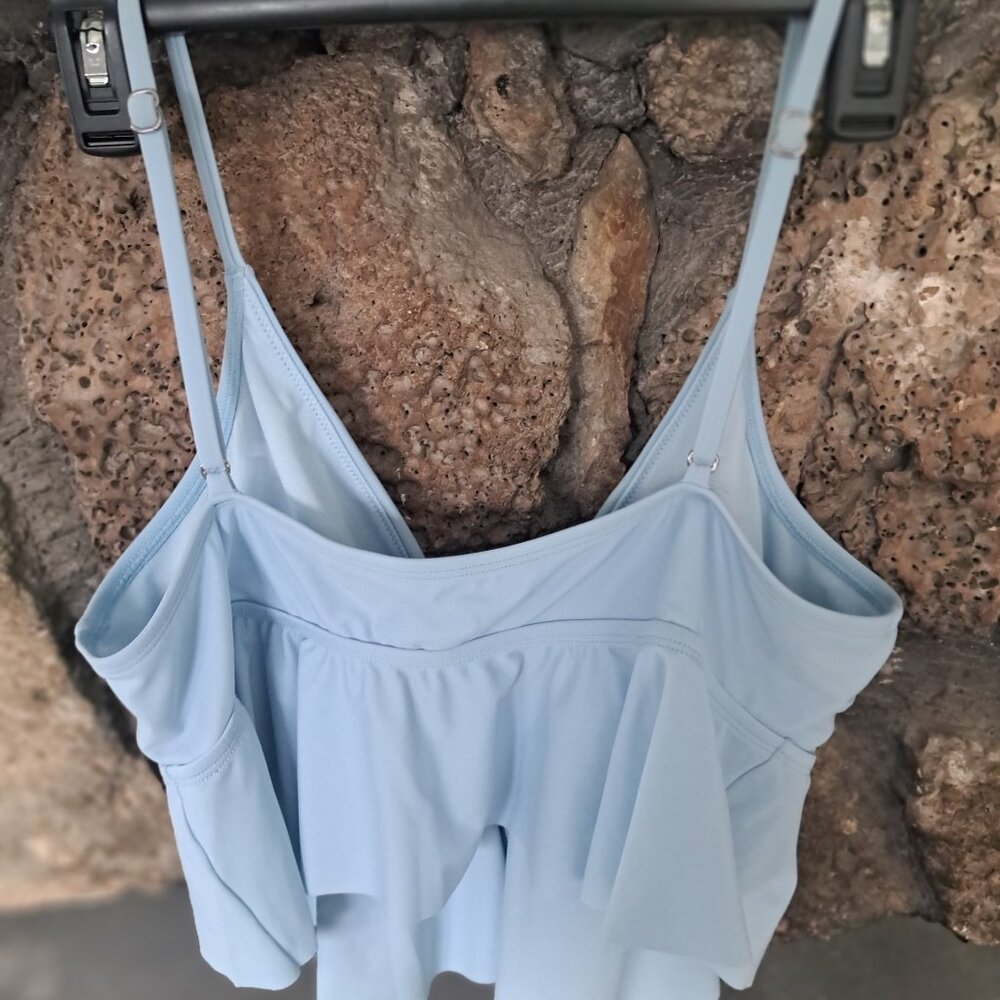 Cropped Tankini Set - Picture 2 of 4